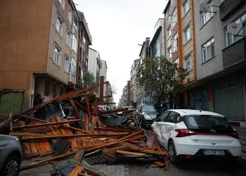 İstanbul’da şiddetli fırtına 4 can aldı
