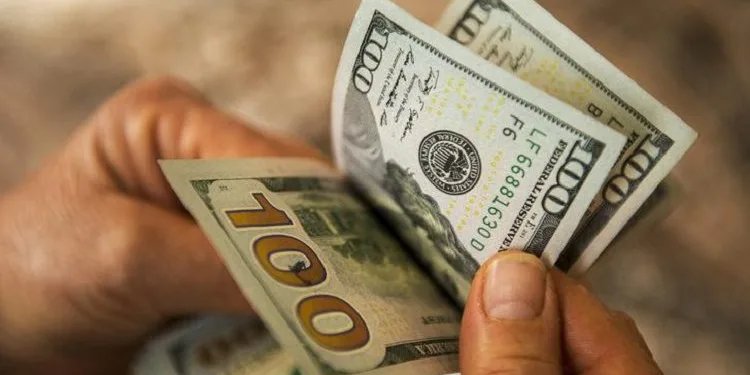 Dolar 11 TL’yi aştı