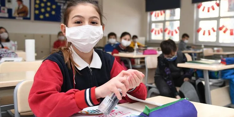 Bakanlık rehberi güncelledi: İşte okullarda izlenecek yollar