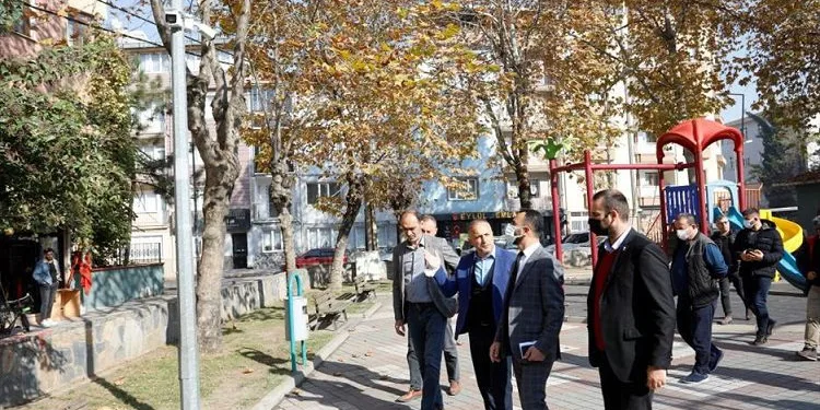 Bursa İnegöl’de güvenli parklar artıyor