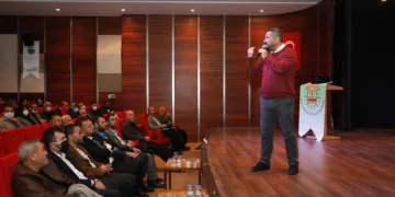Tarihçi yazar Ahmet Anapalı İnegöllülerle buluştu