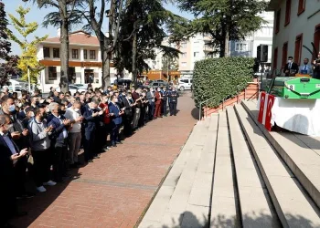 Vefat eden belediye personeli için tören düzenlendi
