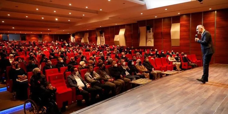 Bekir Develi İnegöllülerle buluştu
