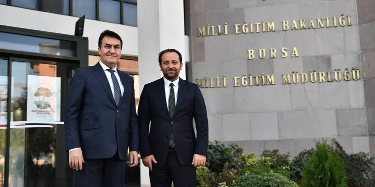 Başkan Dündar’dan İl Milli Eğitim Müdürü Gür’e hayırlı olsun ziyareti
