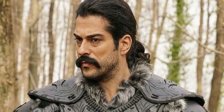Burak Özçivit hakkında hapis talebi