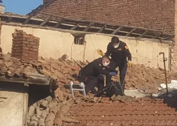 14 gündür kayıptı çatıda cesedi bulundu