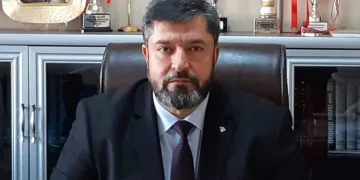 Aşı yaptırmayan müftü virüsten öldü
