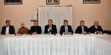 Başkan Dündar, ilçe teşkilatı ile buluştu
