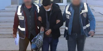 Bursa’da otogarda 2 kilo uyuşturucuyla yakalandı