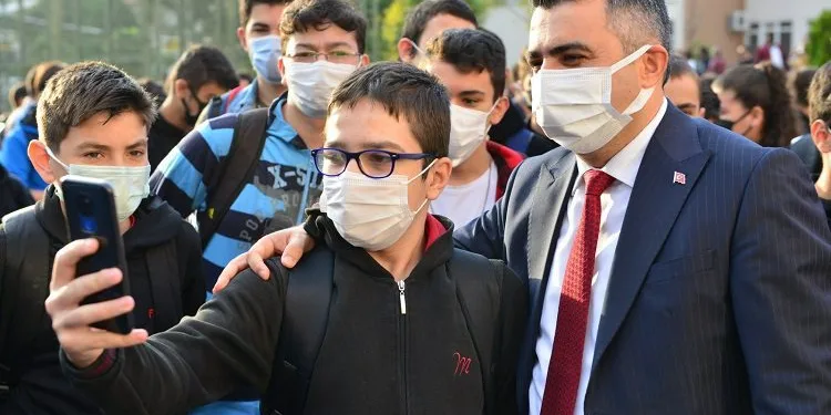 Başkan Yılmaz öğrencilerle buluşuyor