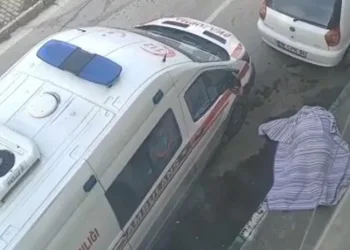 Bursa’da balkonda çamaşır asarken düşerek öldü