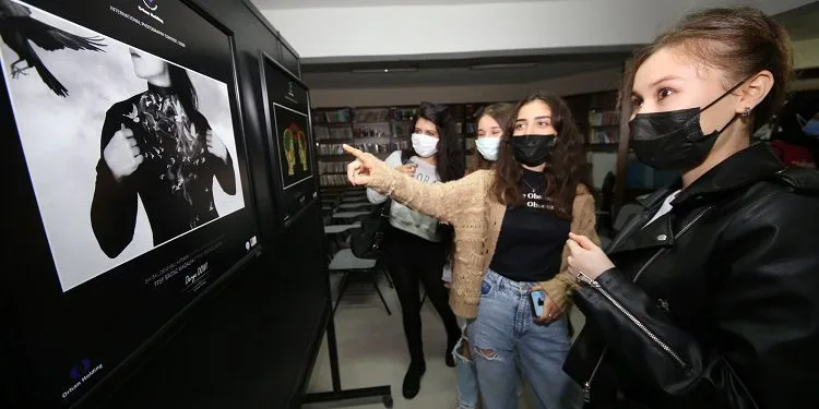 Ödüllü fotoğraflar sergilenmeye başladı