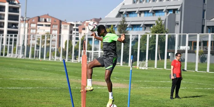 Bursaspor’da Kocaelispor maçı hazırlıkları devam etti