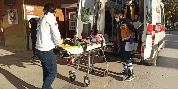 Bursa’da inşaattan düşen çocuğu kum yığını kurtardı
