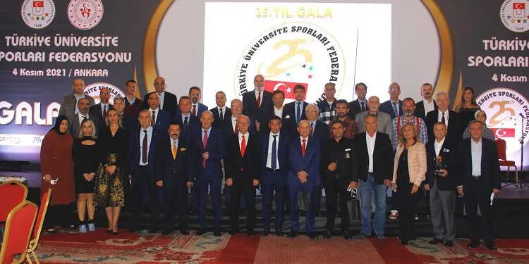 Üniversite sporlarında BUÜ’ye iki büyük ödül