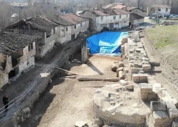 Türbe sanılan yer kazıda boş çıktı