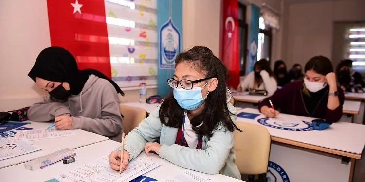 Yıldırım Belediyesi’nden ücretsiz üniversiteye hazırlık kursu