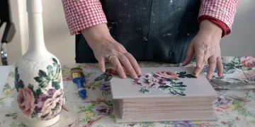 Bu kursta peçeteler sanat eserine dönüşüyor