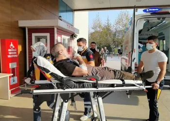 Bursa’da fabrikada kolunu makineye kaptırdı