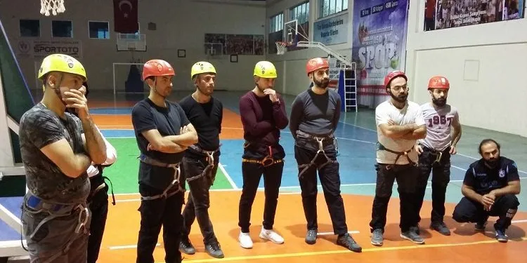 Bursa İnegöl’de yeni dağcılar eğitimlere başladı