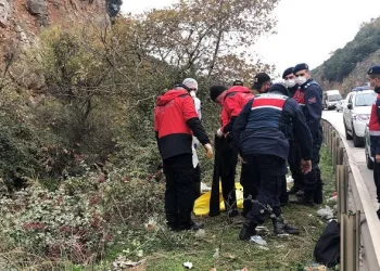 Bursa’da Karsak Deresi’nde erkek cesedi bulundu