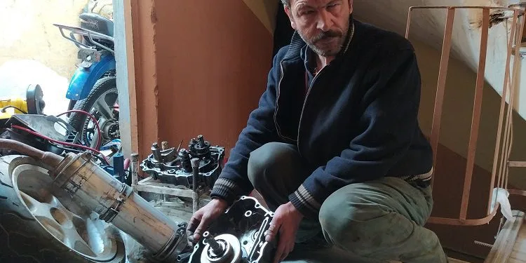 Bursa’da azmiyle kendine hayran bırakan tamirci