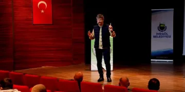 “Huzurlu aile mutlu gençlik” seminerleri sürüyor