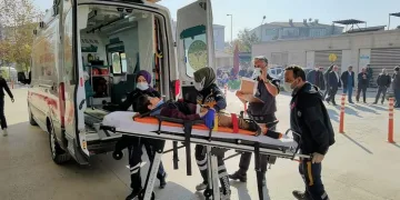 Bursa’da otomobilin çarptığı çocuk ağır yaralandı