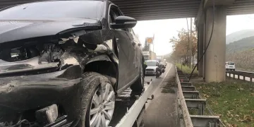 Bursa’da kaza yapan araçta uyuşturucu bulundu