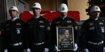 Bursa’da şehit olan itfaiyeciye son görev