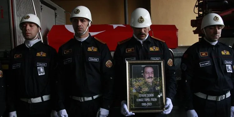 Bursa’da şehit olan itfaiyeciye son görev