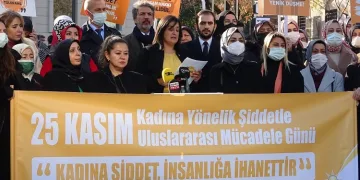 Bursa’da AK Parti Kadın Kollar ‘Kadına Şiddete Hayır’ dedi