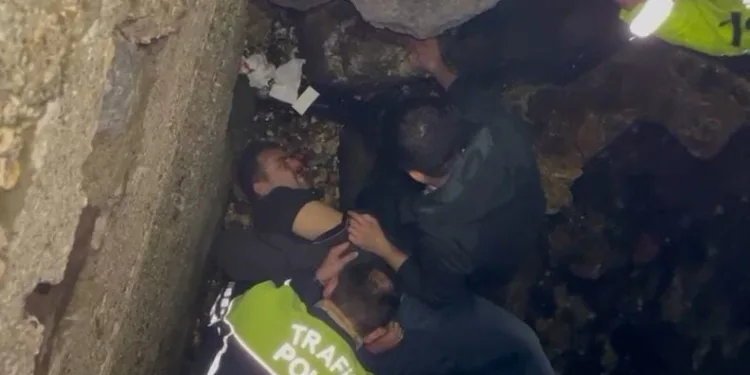 Bursa’da önce dövdüler sonra denize attılar