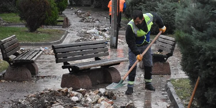 Bursa Gemlik’te fırtına seferberliği