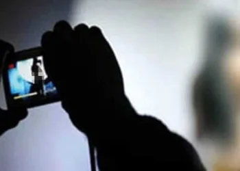 Bursa’da çıplak fotoğrafla şantajı anlattı