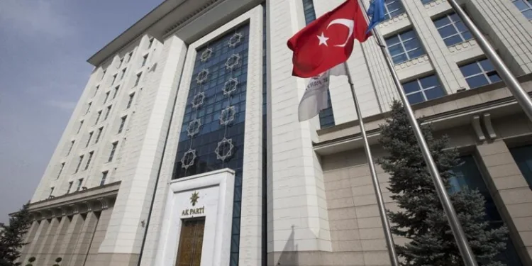 AK Parti’de sürpriz değişim! Görevi bırakıyor