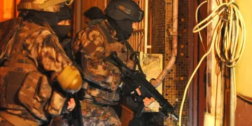 Bursa merkezli 6 ilde FETÖ operasyonu