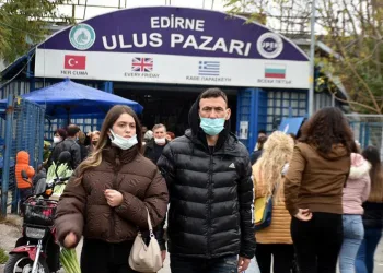 Alışveriş yapmaya Türkiye’ye geliyorlar