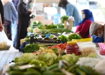 Halk, zamları kara kara düşünüyor