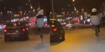 Bursa’da bisikletli gencin tehlikeli yolculuğu