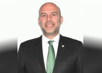 Bursasporlu yönetici İlker Batu Demirtaş istifa etti