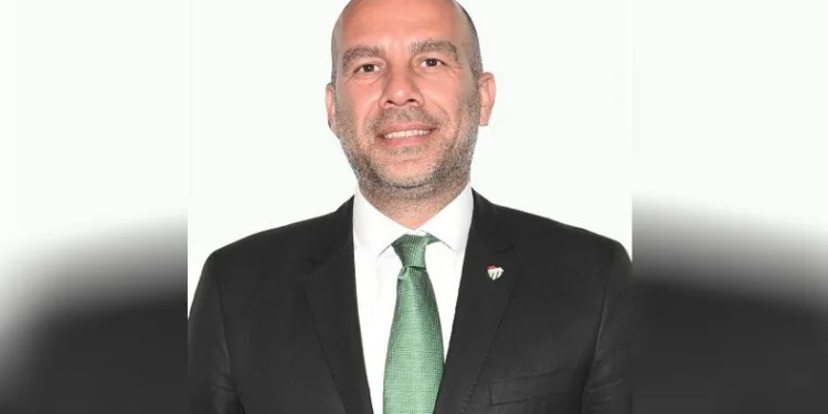Bursasporlu yönetici İlker Batu Demirtaş istifa etti