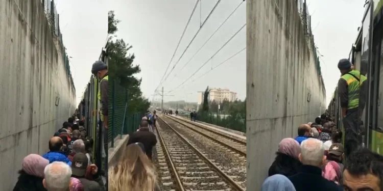 Bursa’da metro arızası! Yolcular tahliye edildi