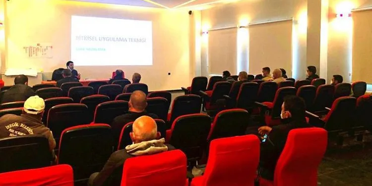 İnegöl Belediyesi personeline bahçe bakım eğitimi verildi