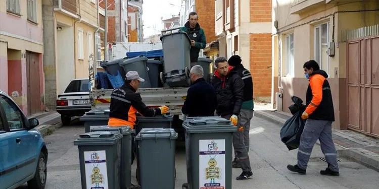 İnegöl’de bireysel çöp konteyneri dağıtımlarında sona gelindi