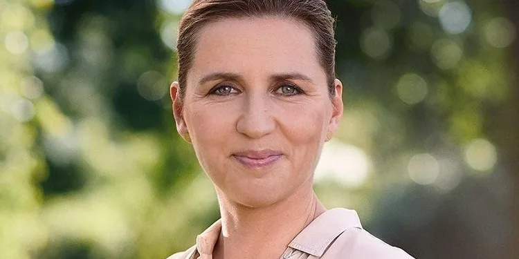 Alışverişte maske takmayı unutan Başbakan özür diledi