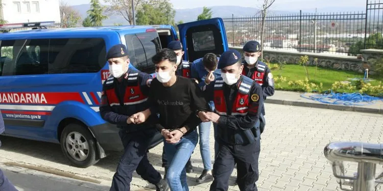Bursa’daki cinayetin şüphelileri adliyede