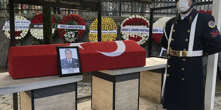 Aksaray İl Jandarma Komutanı Bursa’da son yolculuğuna uğurlandı