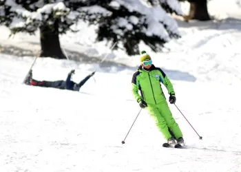 Uludağ’da kayak öğrenmenin saatlik fiyatı belli oldu
