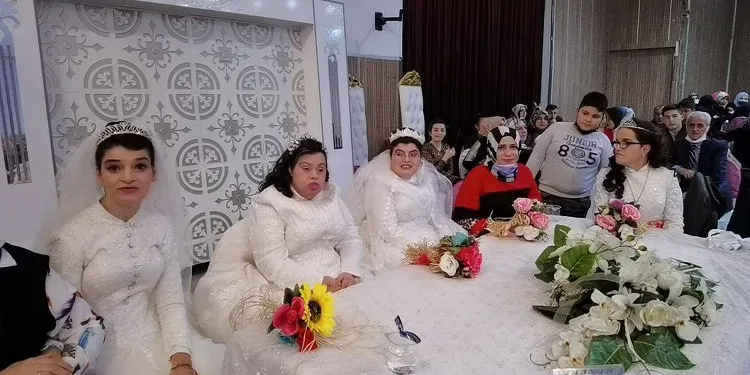Engelli genç kızların gelinlik hayali gerçek oldu